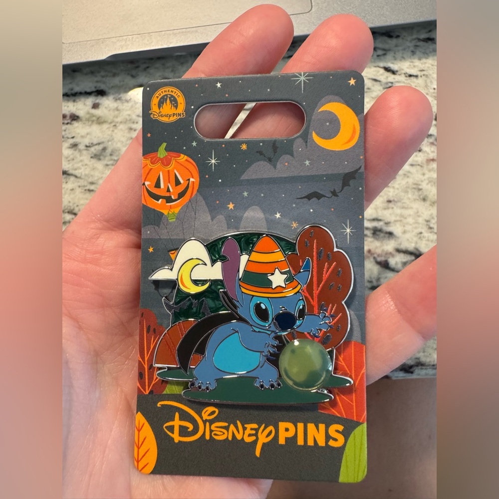 Stitch Halloween pin